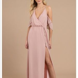 Blush Shoulder Sleeve Maxi Dress